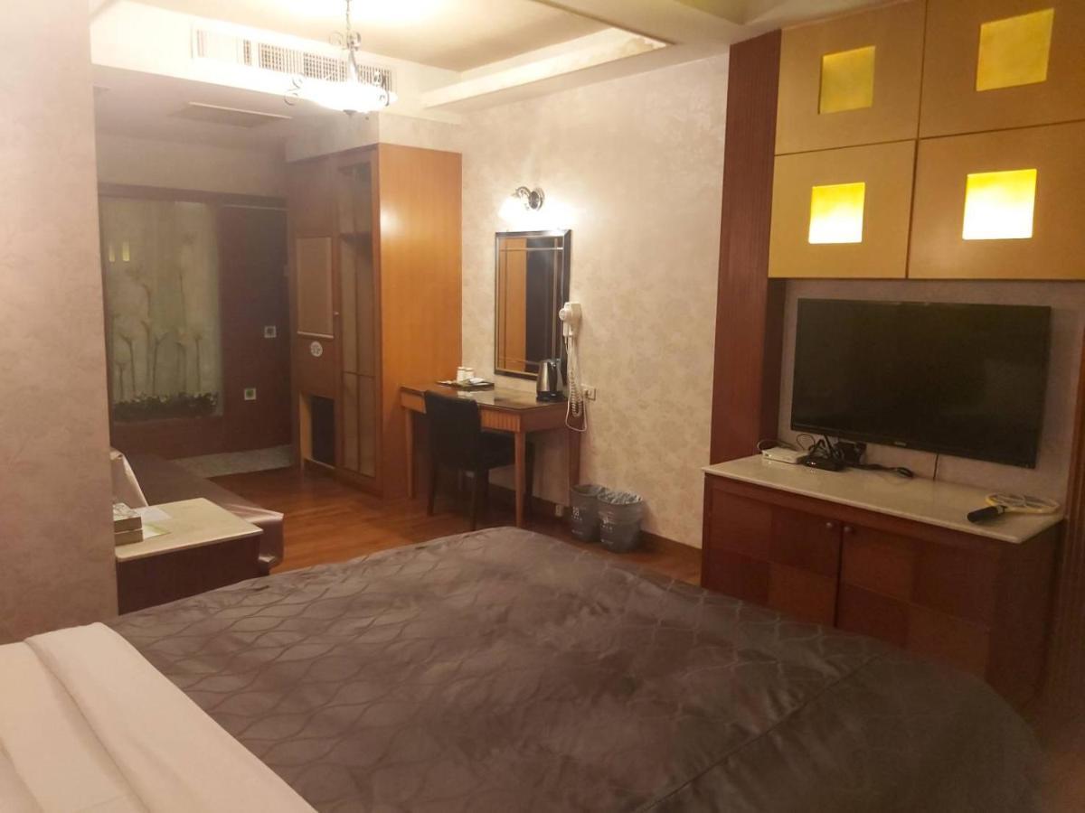 Chateau Motel Kaohsiung Exterior foto